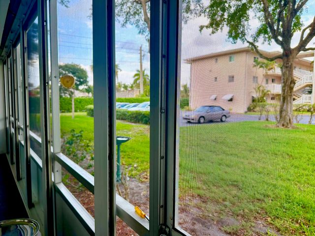 2721 Garden Drive N 105, Lake Worth, FL 33461