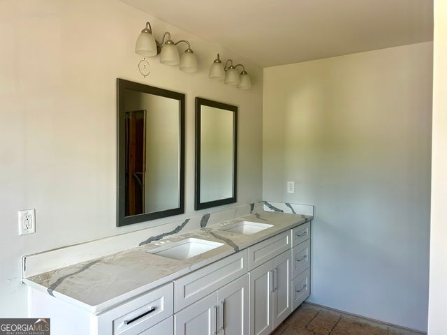 104 Duck Walk Way, Hogansville, GA 30230