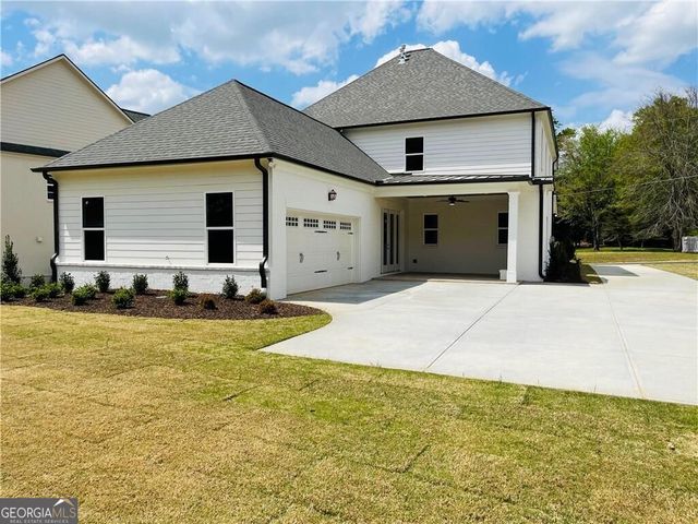 212 Suwanee Avenue, Suwanee, GA 30024