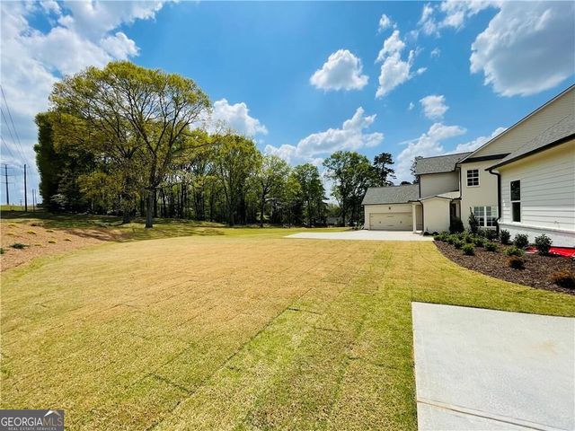212 Suwanee Avenue, Suwanee, GA 30024