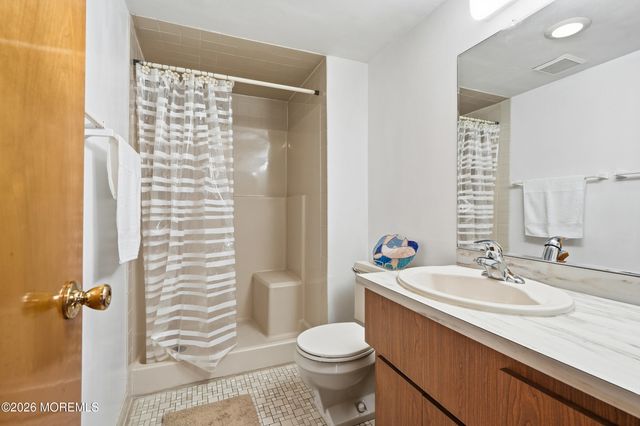600 Star Street, Oakhurst, NJ 07755