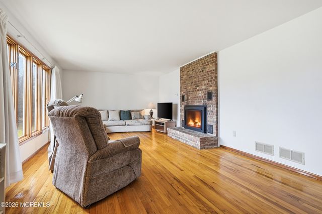 600 Star Street, Oakhurst, NJ 07755