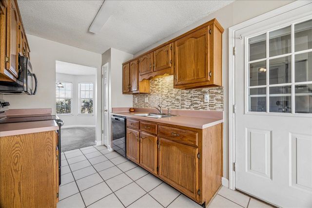 2596 APPLING GLEN DR, Memphis, TN 38133