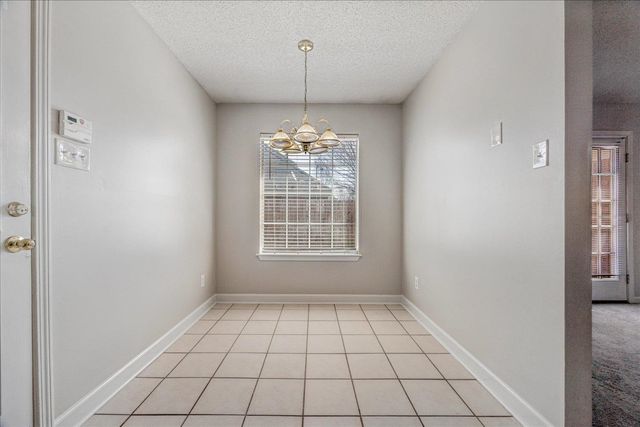 2596 APPLING GLEN DR, Memphis, TN 38133