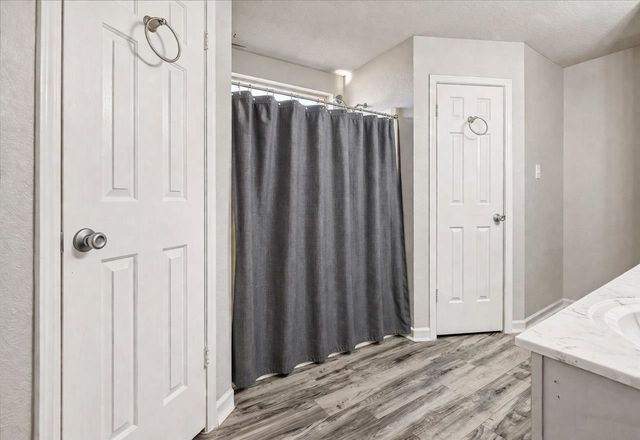 2596 APPLING GLEN DR, Memphis, TN 38133