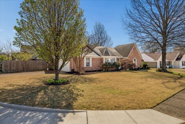 2596 APPLING GLEN DR, Memphis, TN 38133