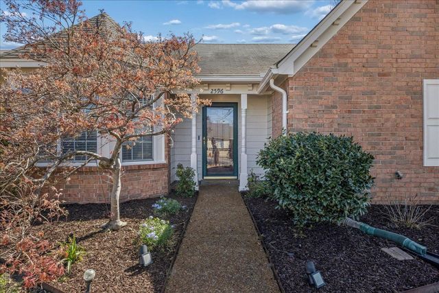 2596 APPLING GLEN DR, Memphis, TN 38133