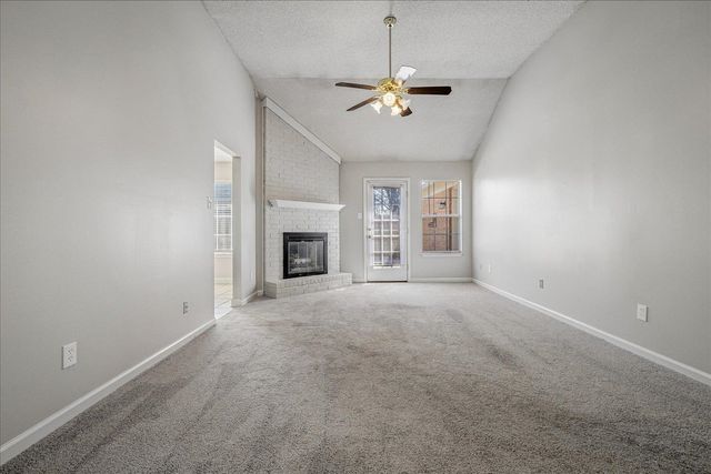 2596 APPLING GLEN DR, Memphis, TN 38133