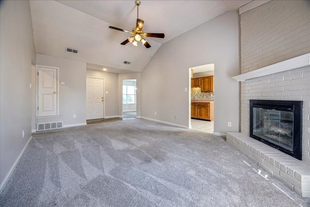 2596 APPLING GLEN DR, Memphis, TN 38133