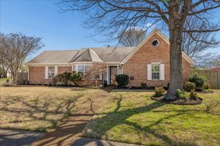 2596 APPLING GLEN DR, Memphis, TN 38133