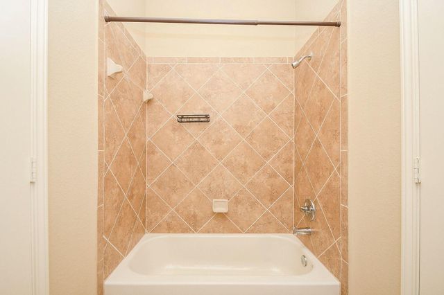 3923 Birch Vale Lane, Sugar Land, TX 77479