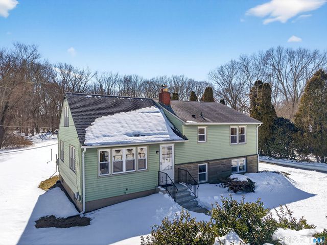 42 Roseleah Drive, Waterford, CT 06385