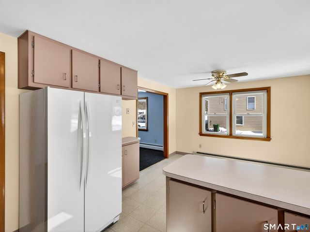 42 Roseleah Drive, Waterford, CT 06385