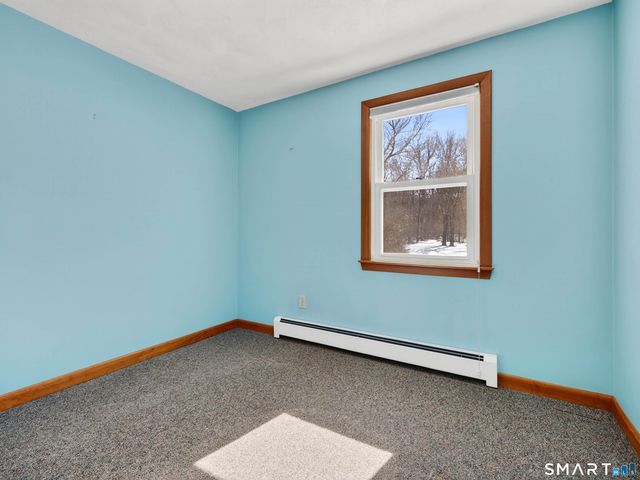 42 Roseleah Drive, Waterford, CT 06385