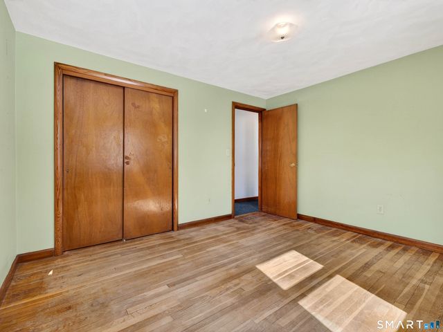 42 Roseleah Drive, Waterford, CT 06385