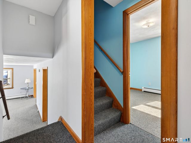 42 Roseleah Drive, Waterford, CT 06385