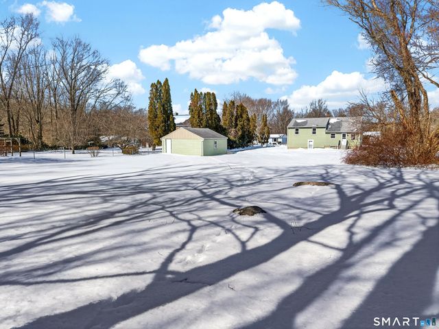 42 Roseleah Drive, Waterford, CT 06385