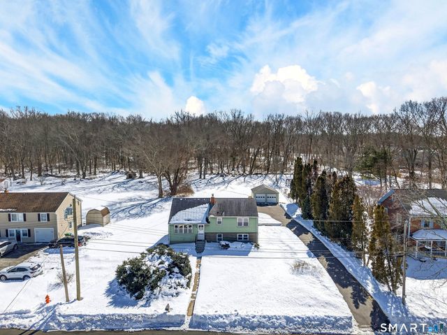 42 Roseleah Drive, Waterford, CT 06385