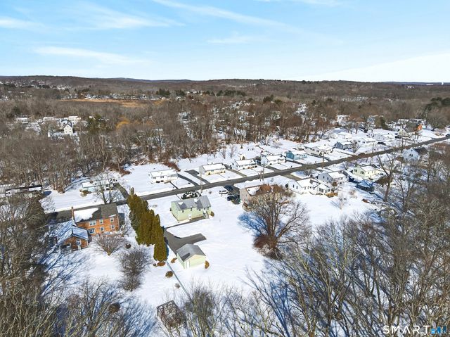 42 Roseleah Drive, Waterford, CT 06385