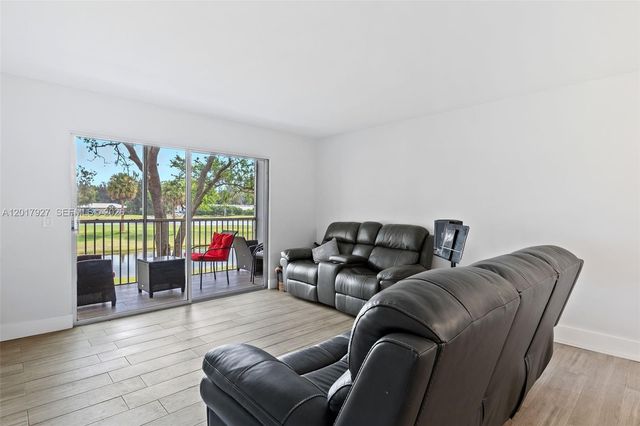 1151 SW 128th Ter 204D, Pembroke Pines, FL 33027