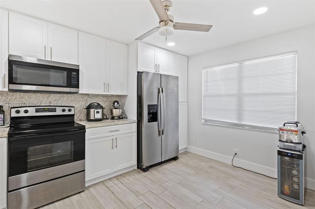 1151 SW 128th Ter 204D, Pembroke Pines, FL 33027