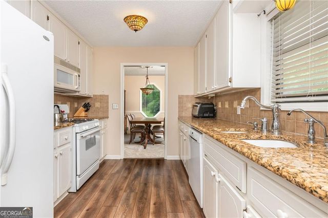 3949 N Indian Circle, Kennesaw, GA 30144