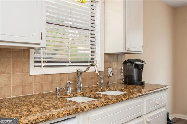 3949 N Indian Circle, Kennesaw, GA 30144