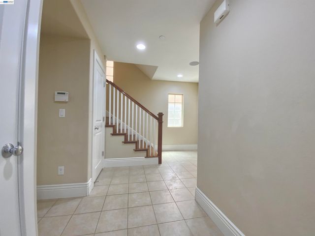 69 Pimentel Cir, Milpitas, CA 95035