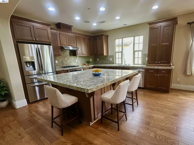 69 Pimentel Cir, Milpitas, CA 95035