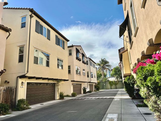 69 Pimentel Cir, Milpitas, CA 95035