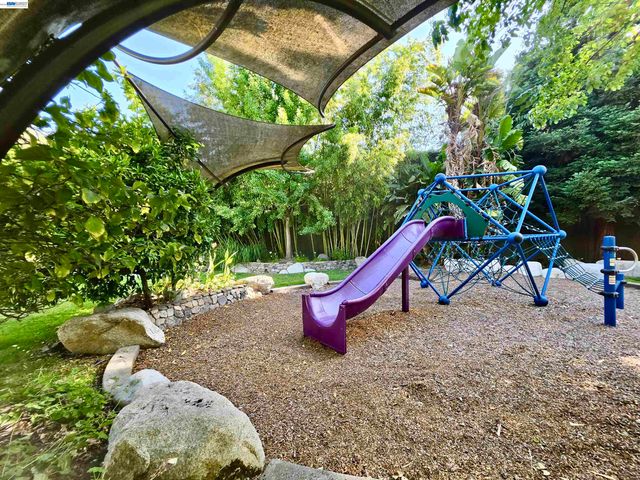 69 Pimentel Cir, Milpitas, CA 95035