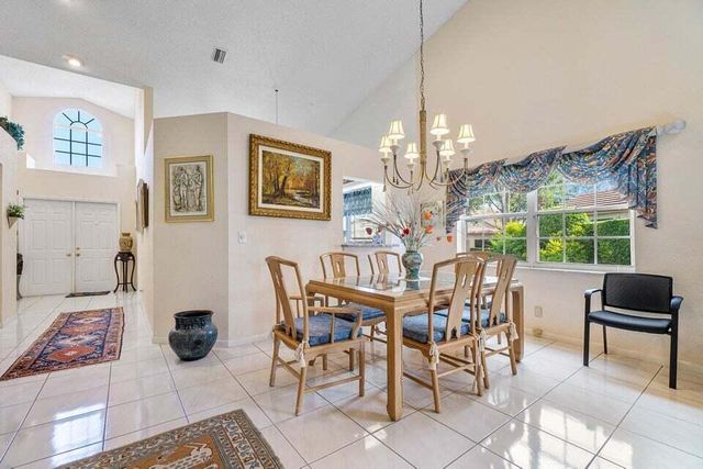 7922 Sandy Pointe Drive, Delray Beach, FL 33446