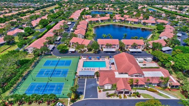 7922 Sandy Pointe Drive, Delray Beach, FL 33446