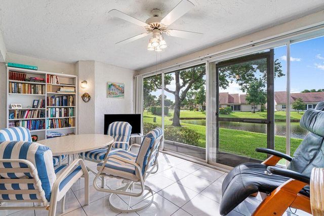 7922 Sandy Pointe Drive, Delray Beach, FL 33446