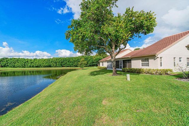 7922 Sandy Pointe Drive, Delray Beach, FL 33446
