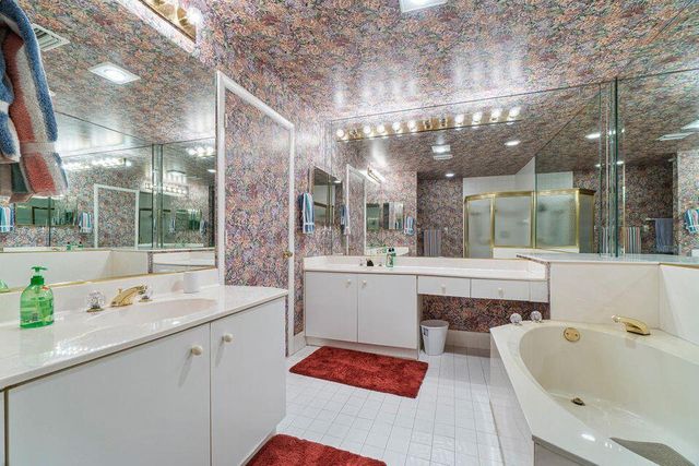 7922 Sandy Pointe Drive, Delray Beach, FL 33446