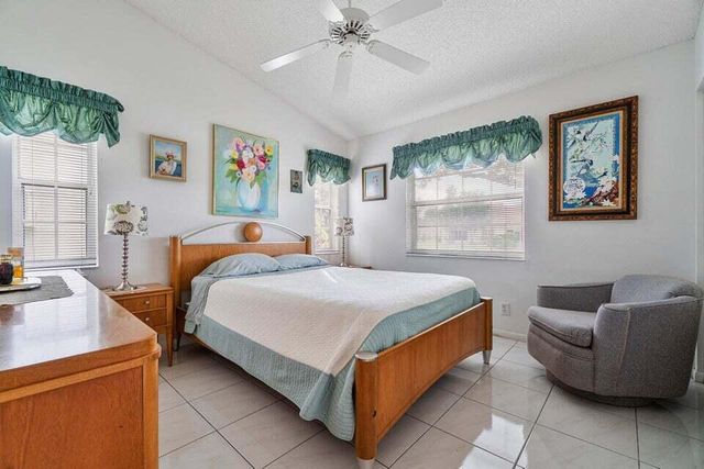 7922 Sandy Pointe Drive, Delray Beach, FL 33446