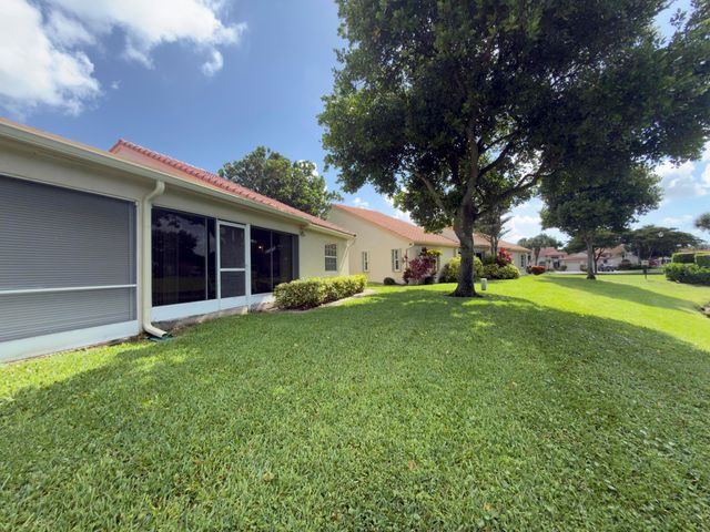 7922 Sandy Pointe Drive, Delray Beach, FL 33446