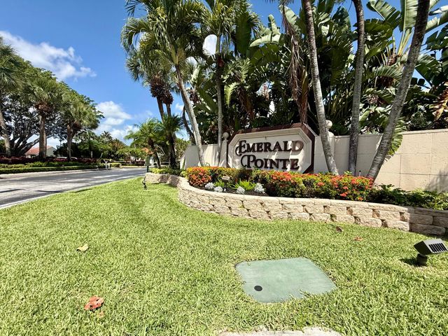 7922 Sandy Pointe Drive, Delray Beach, FL 33446