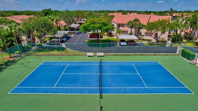 7922 Sandy Pointe Drive, Delray Beach, FL 33446