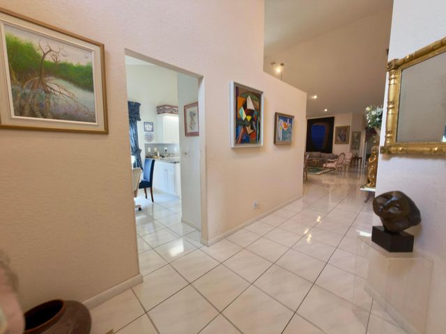 7922 Sandy Pointe Drive, Delray Beach, FL 33446