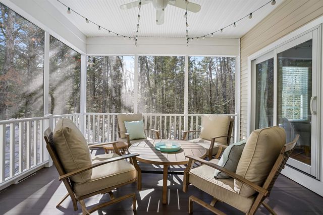 16 Gowing Lane, Amherst, NH 03031