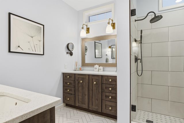 16 Gowing Lane, Amherst, NH 03031