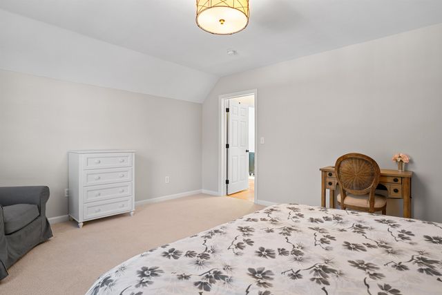 16 Gowing Lane, Amherst, NH 03031