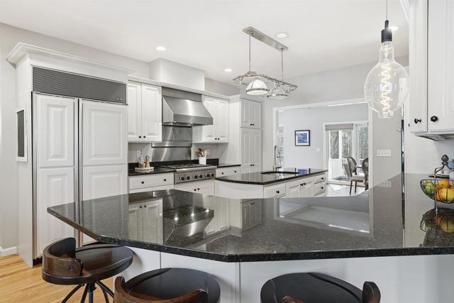 16 Gowing Lane, Amherst, NH 03031