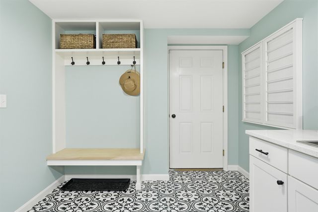 16 Gowing Lane, Amherst, NH 03031