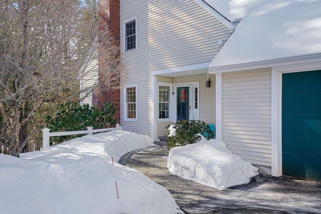 16 Gowing Lane, Amherst, NH 03031
