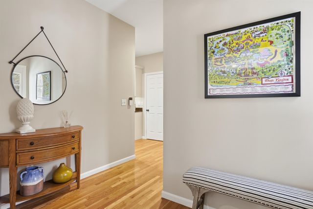 16 Gowing Lane, Amherst, NH 03031