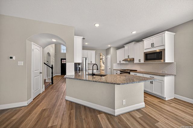 22227 Waldon Vale, San Antonio, TX 78261