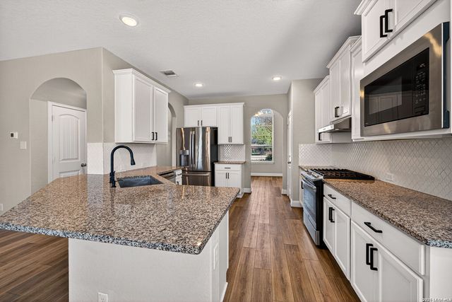 22227 Waldon Vale, San Antonio, TX 78261